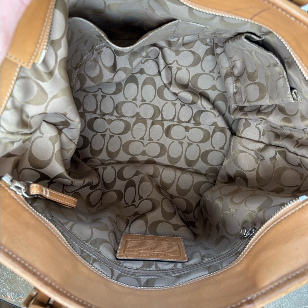 Coach Hampton Leather Carryall Tote in British Tan 2005 - Picture 8 of 9